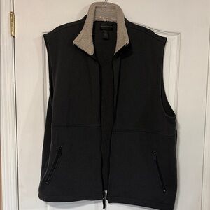 Madison Men's Black and Cream Vest